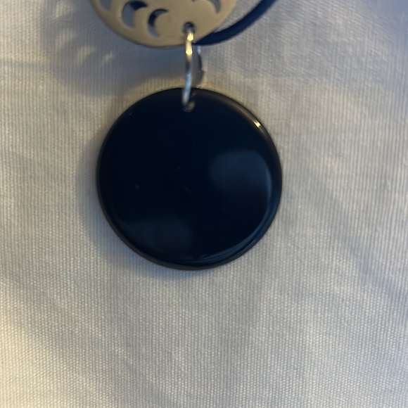 Moon Phase Black Agate necklace - Picture 4 of 7